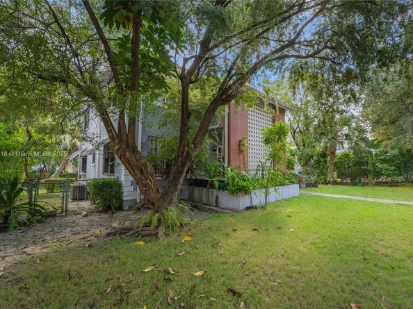 405 SW 11th Ave, Miami FL 33130