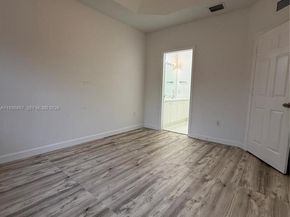 2415 NE 42nd Ave, Homestead FL 33033