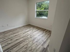 2415 NE 42nd Ave, Homestead FL 33033