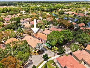 955 Azure Ln, Weston FL 33326