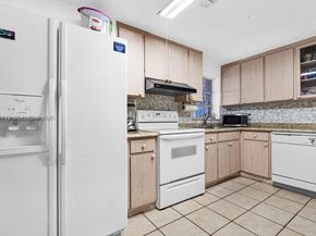 911 E 9th Pl, Hialeah FL 33010