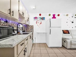 911 E 9th Pl, Hialeah FL 33010