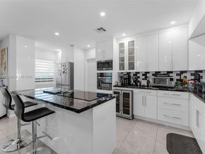 10535 SW 161st Ter, Miami FL 33157