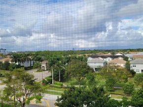 4330 Hillcrest Dr 619, Hollywood FL 33021