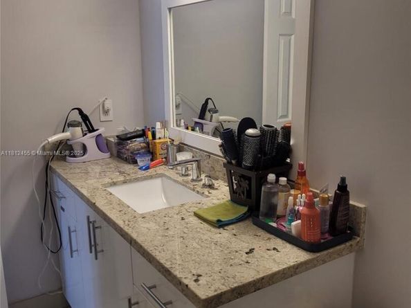 4330 Hillcrest Dr 619, Hollywood FL 33021