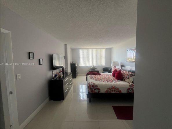 4330 Hillcrest Dr 619, Hollywood FL 33021