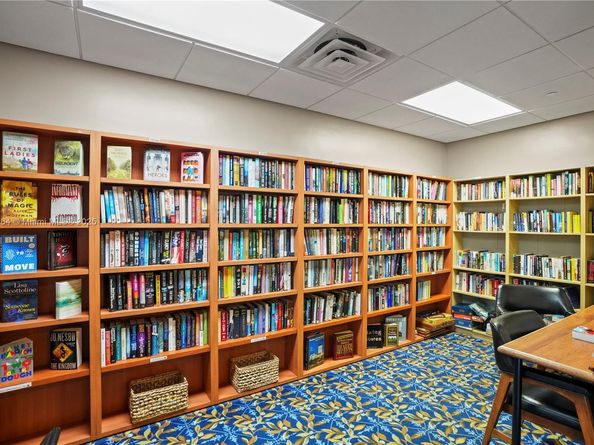 3333 NE 34th St 711, Fort Lauderdale FL 33308