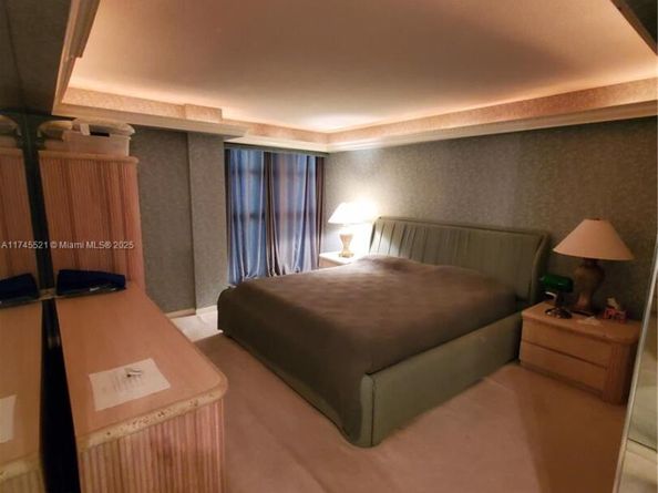 5757 Collins Ave 1902, Miami Beach FL 33140