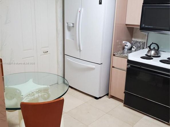 5757 Collins Ave 1902, Miami Beach FL 33140