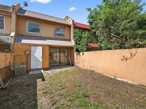 2767 NW 197th Ter, Miami Gardens FL 33056