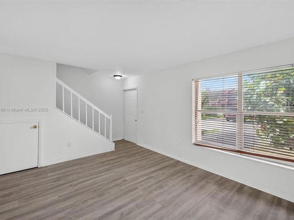 2767 NW 197th Ter, Miami Gardens FL 33056