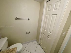 491 Racquet Club Rd 303, Weston FL 33326