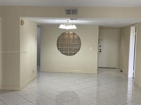 491 Racquet Club Rd 303, Weston FL 33326