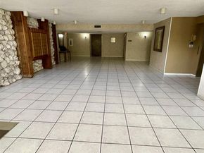 491 Racquet Club Rd 303, Weston FL 33326
