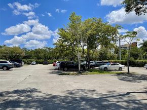 491 Racquet Club Rd 303, Weston FL 33326