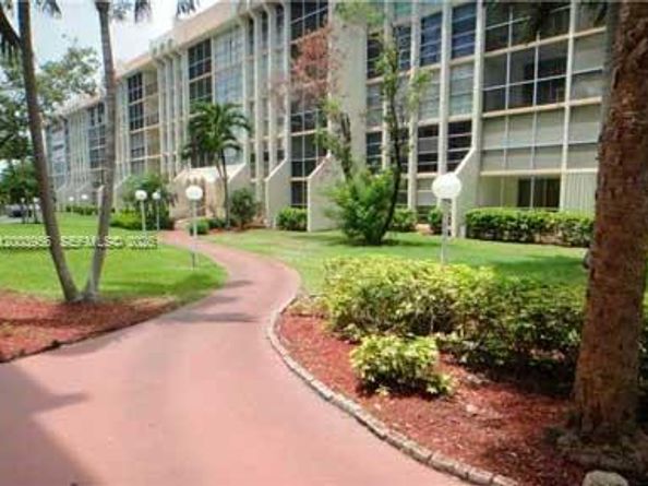 851 Three Islands Blvd 411, Hallandale Beach FL 33009