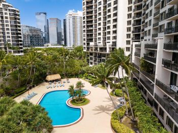 540 Brickell Key Dr