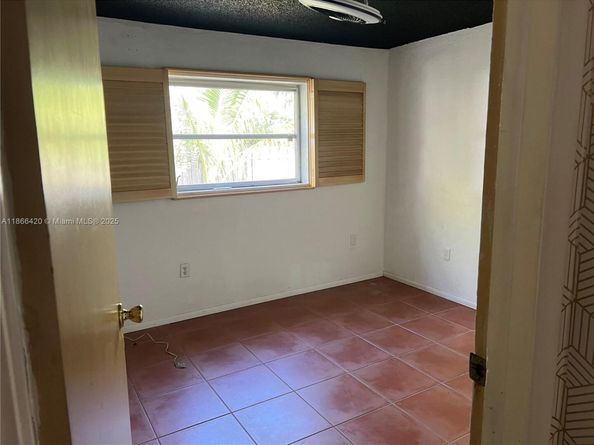Undisclosed Address #A11866420, Pembroke Pines FL 33024