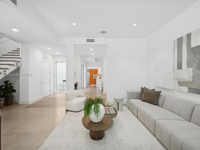 211 Water Way, Miami Beach FL 33141
