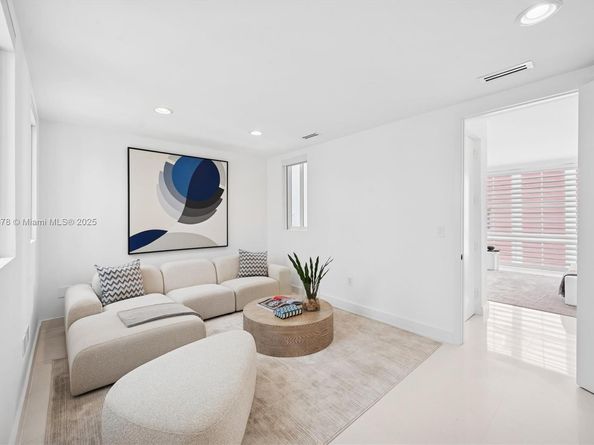 211 Water Way, Miami Beach FL 33141