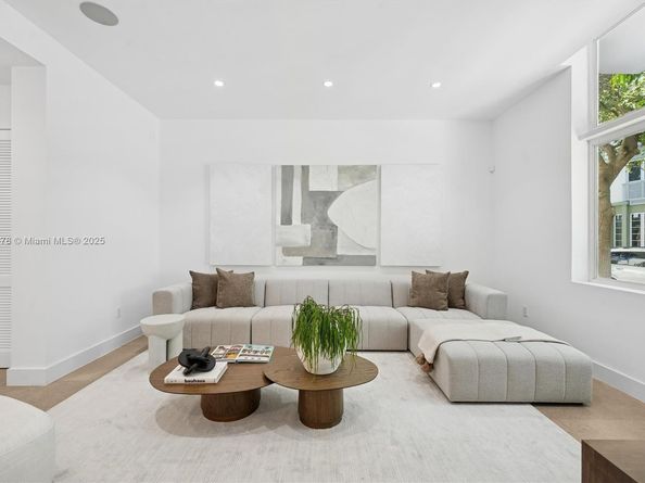 211 Water Way, Miami Beach FL 33141