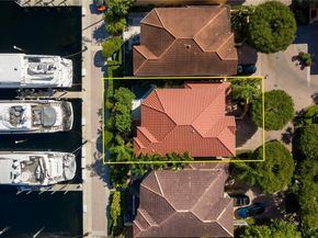 3699 NE 208th Ter, Aventura FL 33180