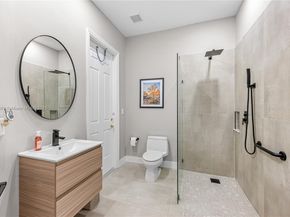 3699 NE 208th Ter, Aventura FL 33180