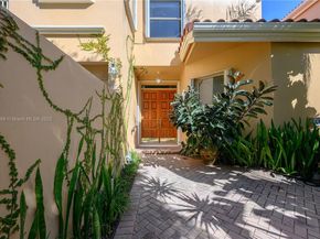 3699 NE 208th Ter, Aventura FL 33180