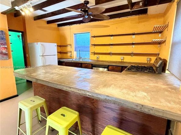 445 SW 24th Rd, Miami FL 33129