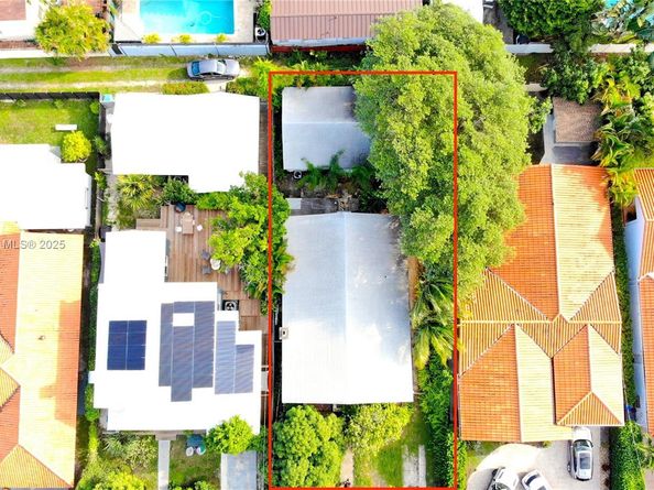 445 SW 24th Rd, Miami FL 33129