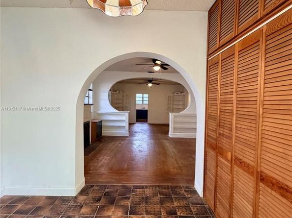 445 SW 24th Rd, Miami FL 33129