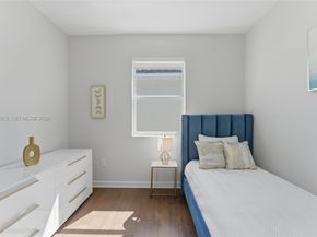 9102 SW 170th Ct, Miami FL 33196