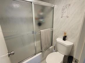 20301 W Country Club Dr 1124, Aventura FL 33180