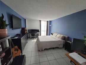 20301 W Country Club Dr 1124, Aventura FL 33180