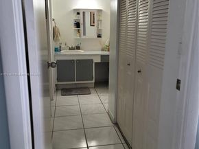 20301 W Country Club Dr 1124, Aventura FL 33180