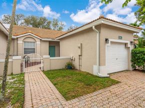 7980 S Aragon Blvd 2, Sunrise FL 33322