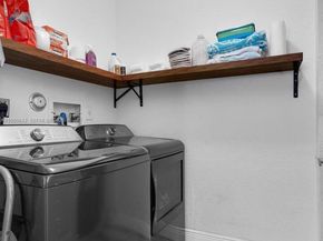 7980 S Aragon Blvd 2, Sunrise FL 33322