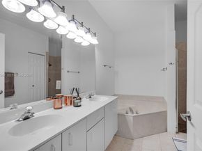 7980 S Aragon Blvd 2, Sunrise FL 33322