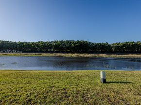 825 Tanglewood Cir, Weston FL 33327