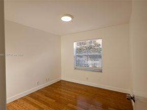 825 Tanglewood Cir, Weston FL 33327