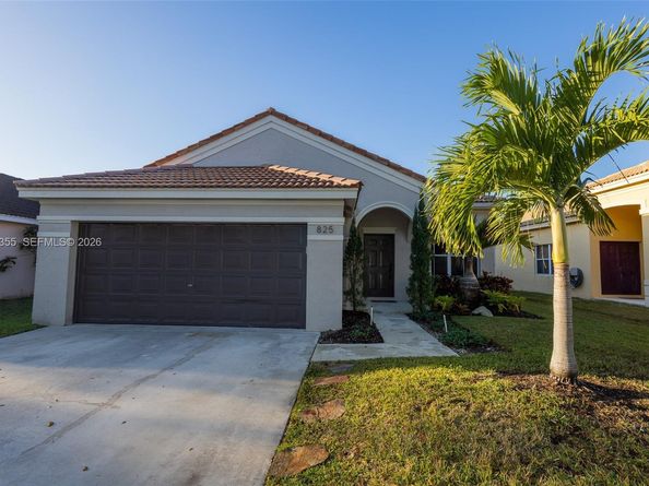 825 Tanglewood Cir, Weston FL 33327