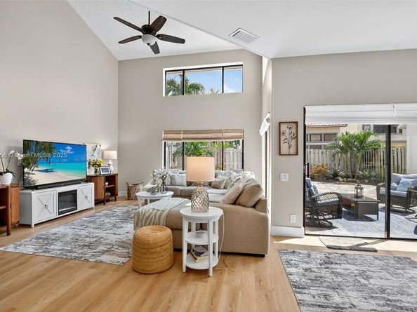 21707 Cromwell Cir, Boca Raton FL 33486