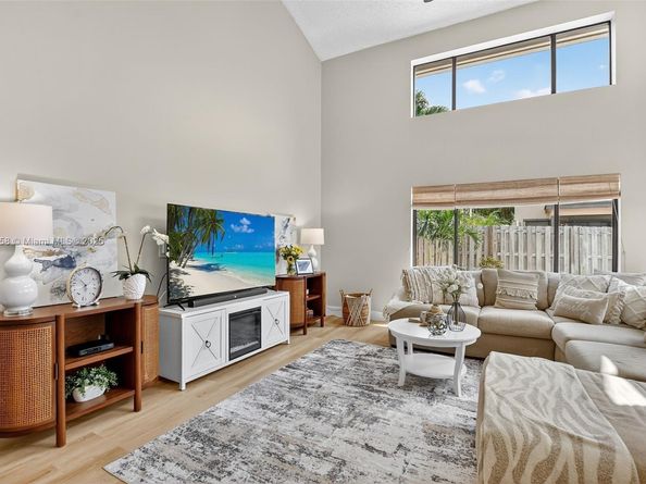 21707 Cromwell Cir, Boca Raton FL 33486