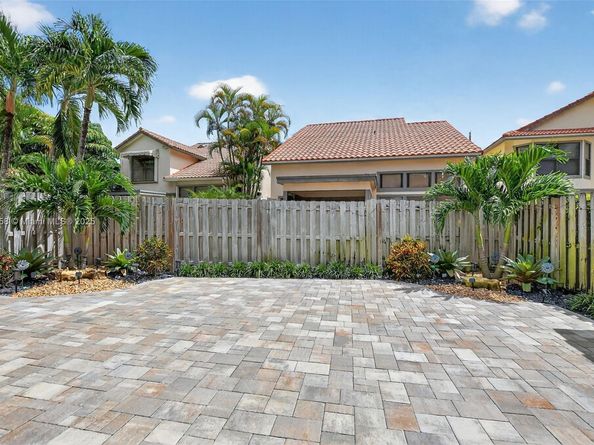 21707 Cromwell Cir, Boca Raton FL 33486