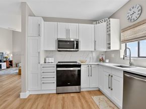 21707 Cromwell Cir, Boca Raton FL 33486