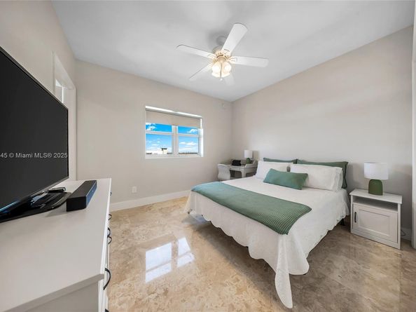 14951 Royal Oaks Ln 901, North Miami FL 33181