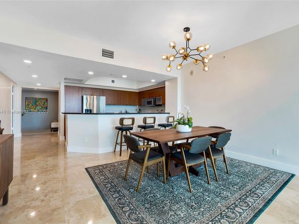 14951 Royal Oaks Ln 901, North Miami FL 33181