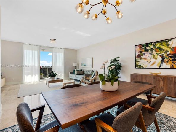 14951 Royal Oaks Ln 901, North Miami FL 33181