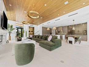 2657 NE 34th St, Fort Lauderdale FL 33306