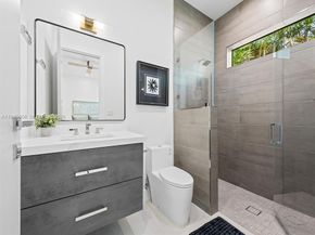 2657 NE 34th St, Fort Lauderdale FL 33306